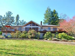 8100 Elphick Rd, Sebastopol, CA 95472