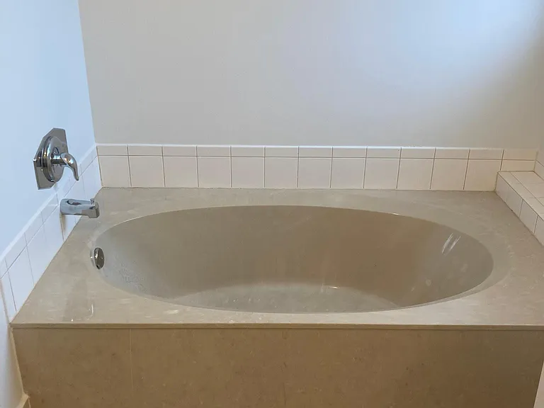 4021 SW 72nd Dr — Photo 5