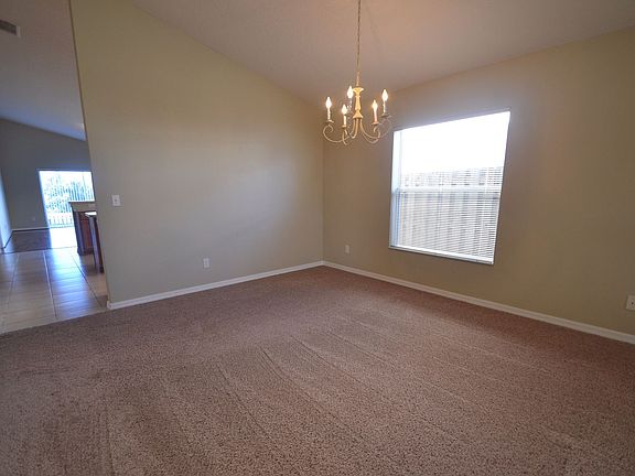 3rd image of 1127 Bluegrass Dr