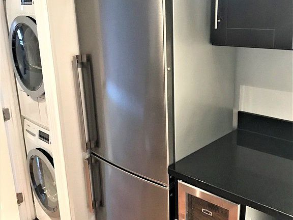 2nd image of 20 Prince St APT 32