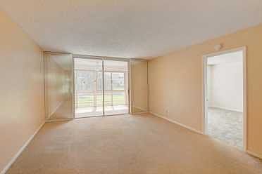 3rd image of 27 Abbey Ln APT 202