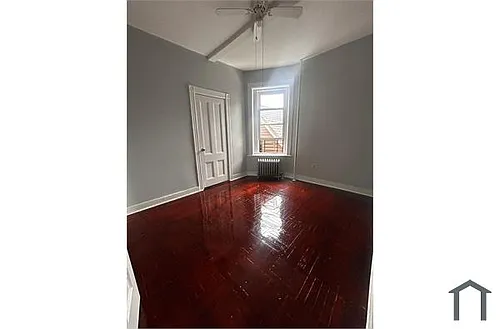 138 Hawthorne Ave Photo 1