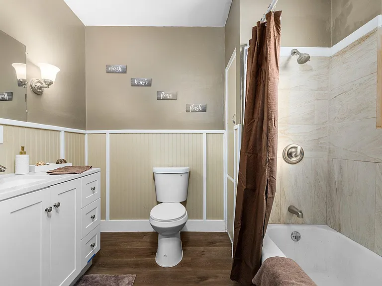 3202 W Main St — Photo 19