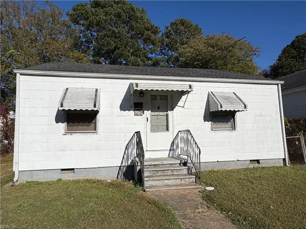 556 Laurel St, Franklin, VA 23851