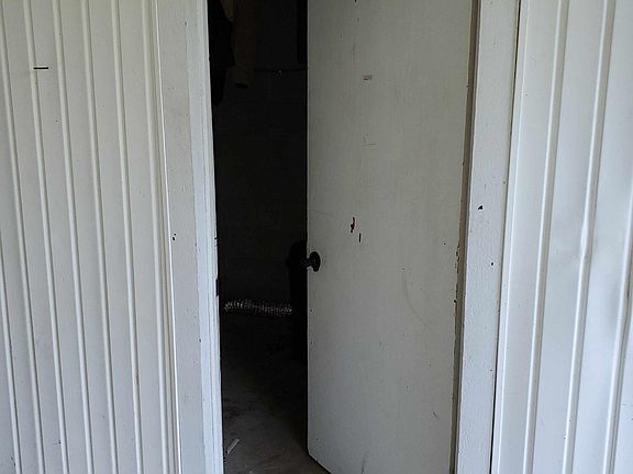 4th image of 5286 Mines Rd