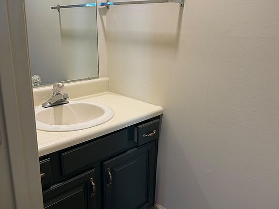 4th image of 122 Arcadia Ln APT D