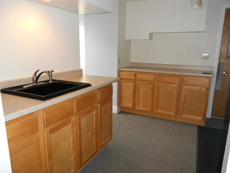 200 Maple St #1 — Photo 3