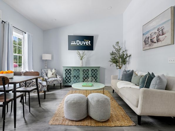 charleston-south-carolina-2057762737 picture