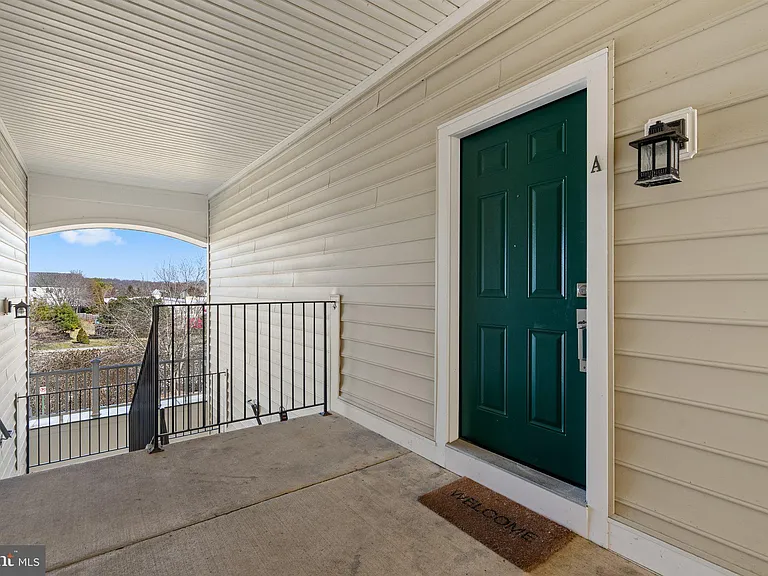 13304 Kilmarnock Way #4-A — Photo 4