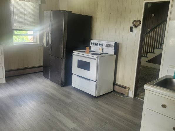 137 W Main St #1
