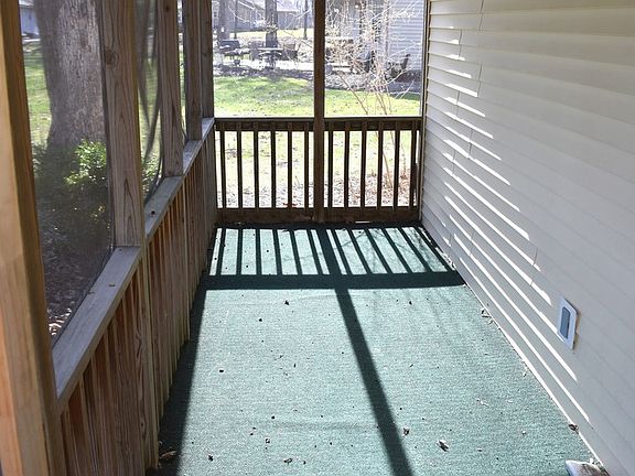 5th image of 106 Chickasaw Ln