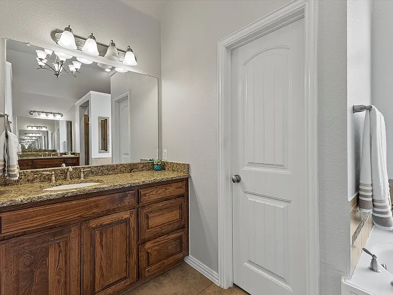 2245 Gulfstream Dr — Photo 36