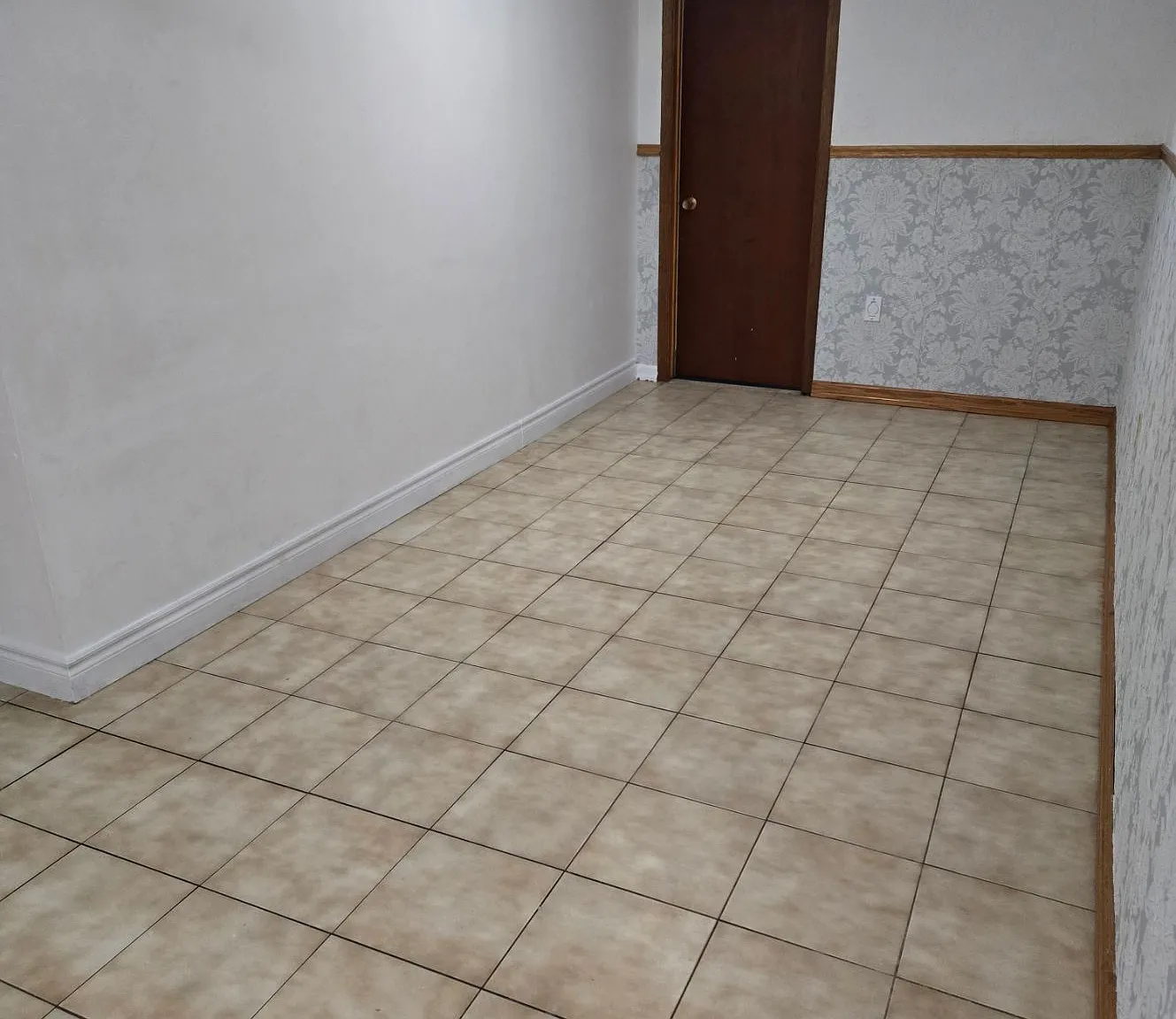 3 bed, $2,000 — Photo 4