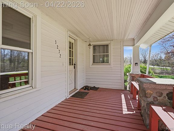 3rd image of 3272 Barnes Rd