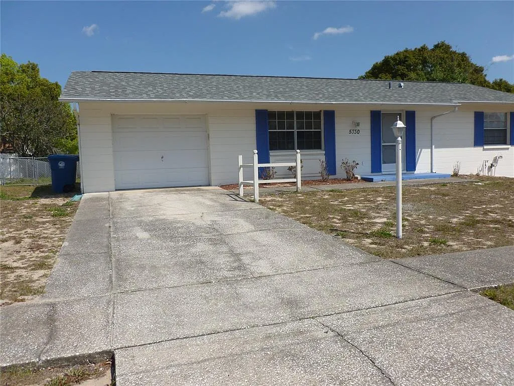 2 bed, 1.5 bath, 920 sqft, $1,625 — Photo 1