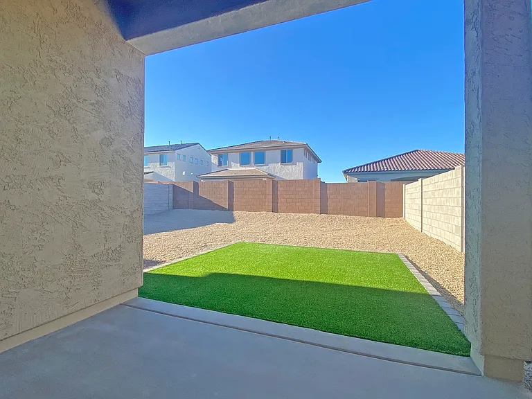 19822 W Pinchot Dr — Photo 30