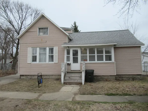 712 Evanston Ave, Muskegon, MI 49442