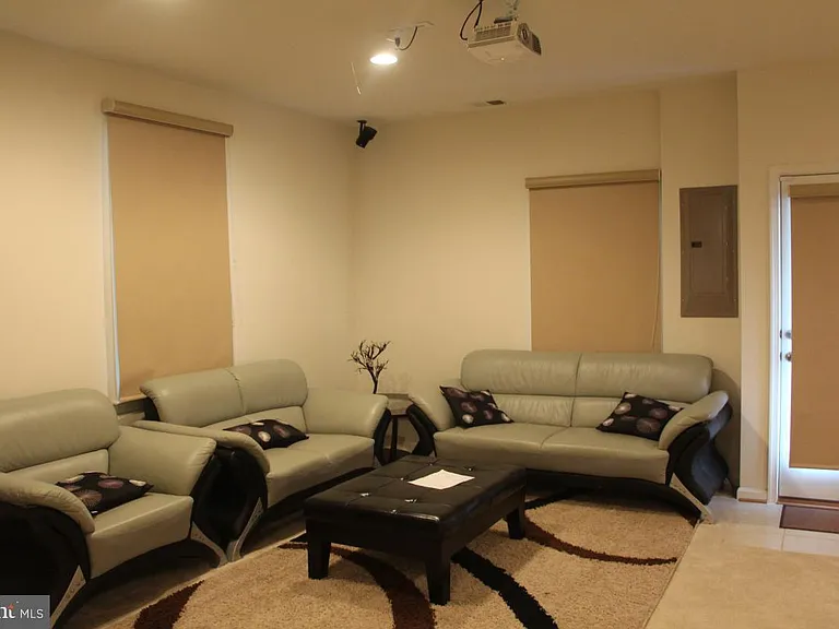 42387 Trellis Sq — Photo 15