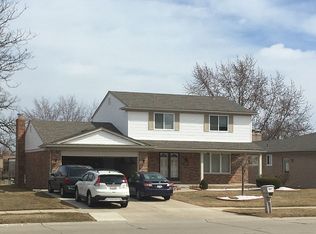 36168 La Marra Dr, Sterling Heights, MI
