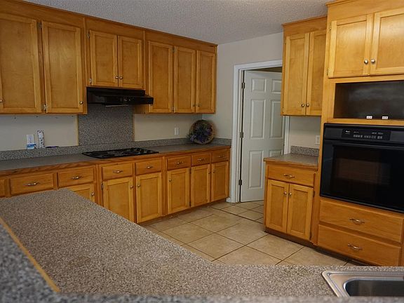 5th image of 5770 Sunflower Ave