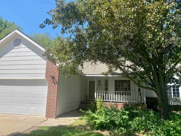 117 N Valley Stream Dr, Derby, KS 67037