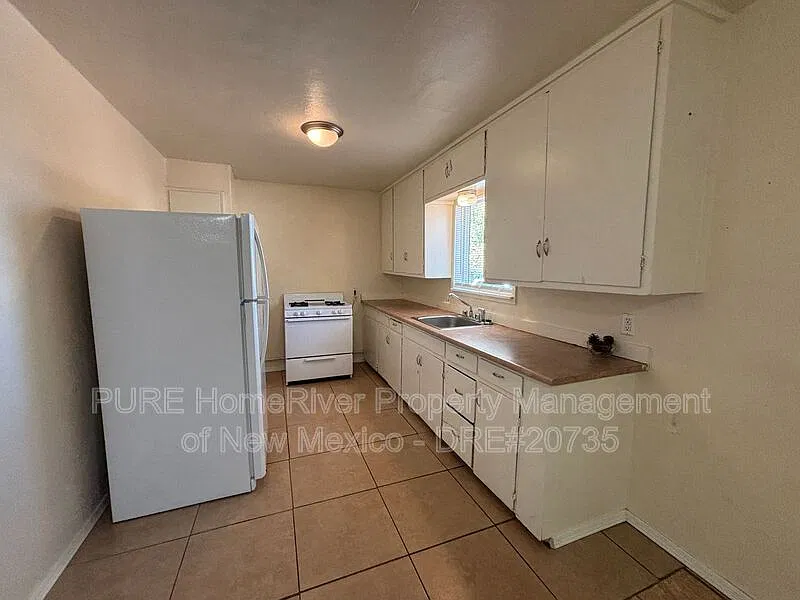 1 bed, 1.0 bath, $975 — Photo 4