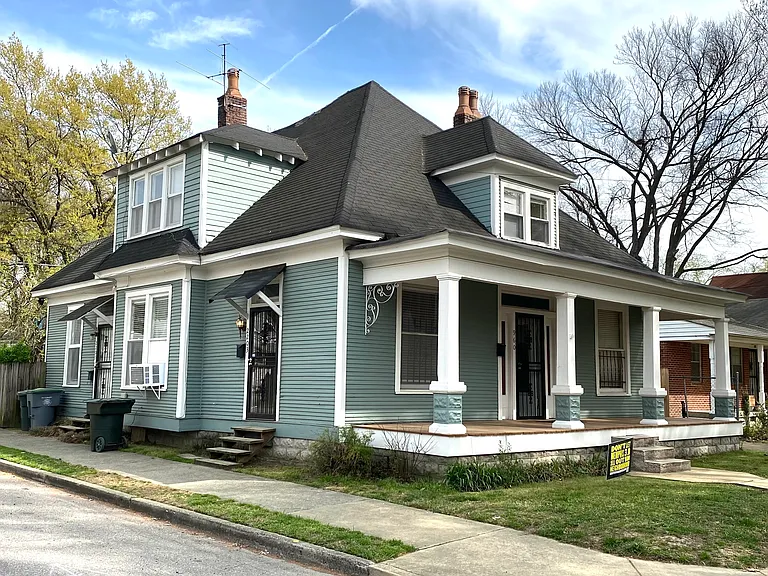 2203 Young Ave — Photo 13