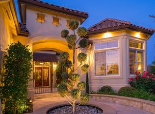 10762 N Falcon Faire Dr, Fresno, CA 93730