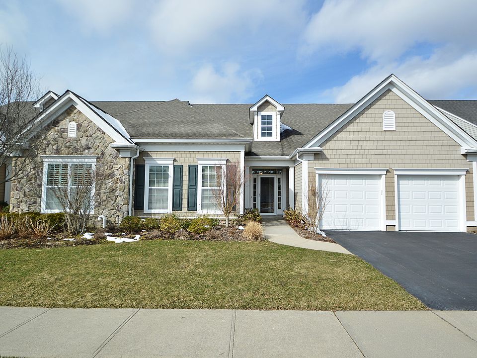 1st image of 134 Scott Dr W