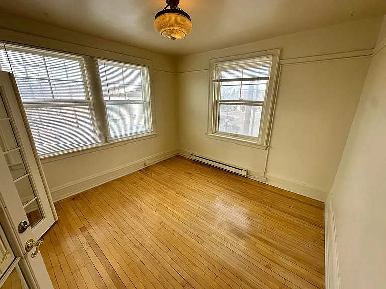 Ebert Apartments — Photo 27