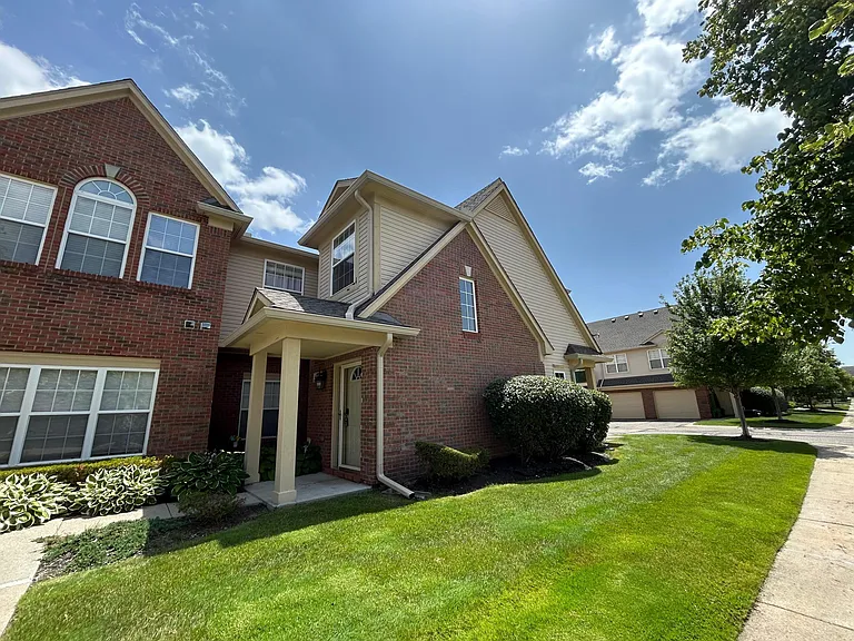 4035 Cornerstone Dr — Photo 44