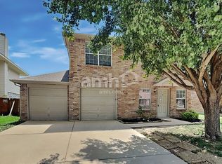 8517 Gray Shale Dr, Fort Worth, TX 76179