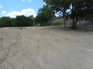 808 Maple St, Taylor, TX 76574