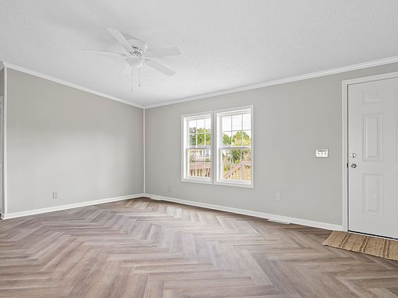 5th image of 105 Wildcat Court