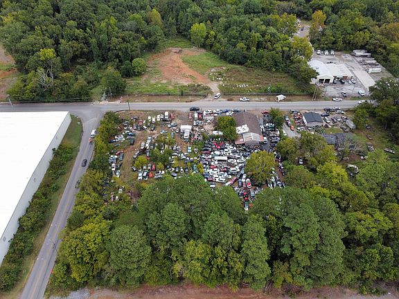 4th image of 500 Workman Rd