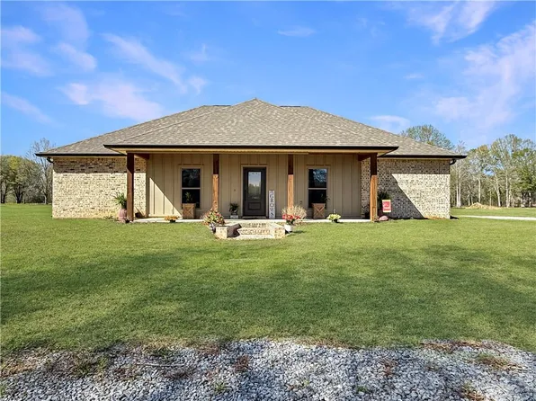 6992 Highway 43 N, Poplarville, MS 39470