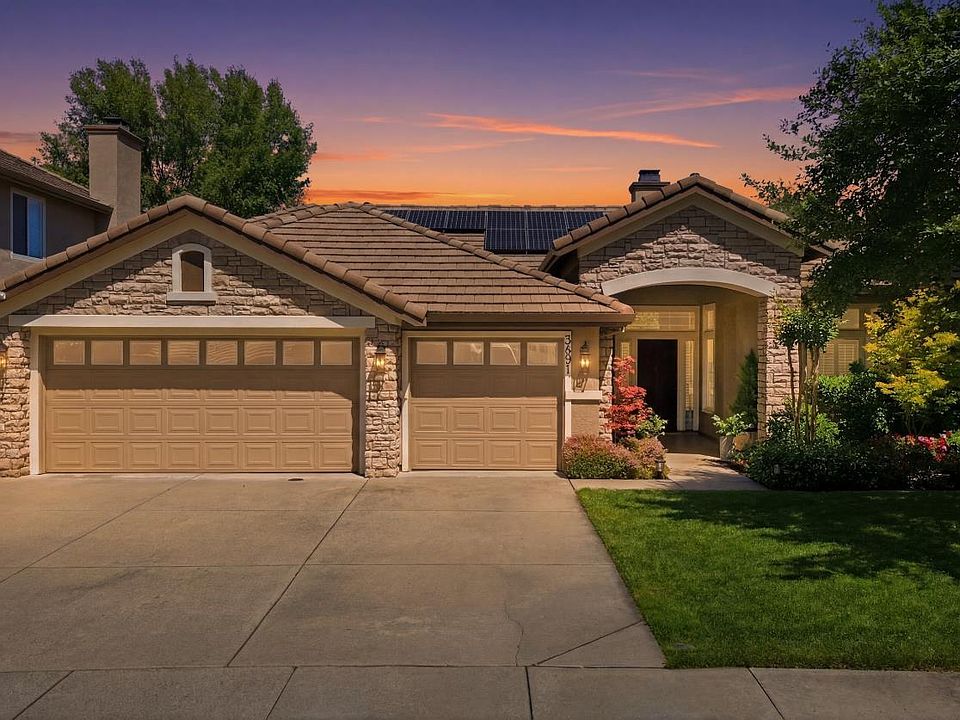 1st image of 3891 Meadow Wood Dr