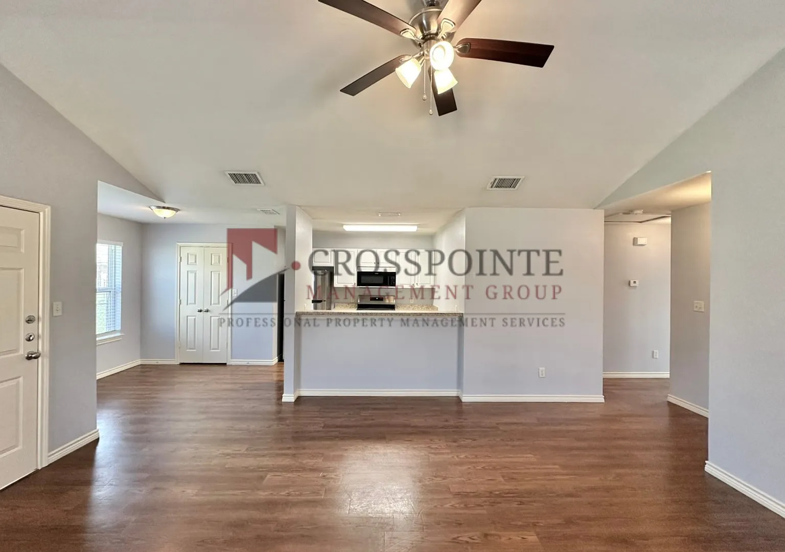 2 Bedroom 2 Bath Duplex at Mansion Creek in Tyler! 1/2 OFF your first full month's rent! — Photo 4