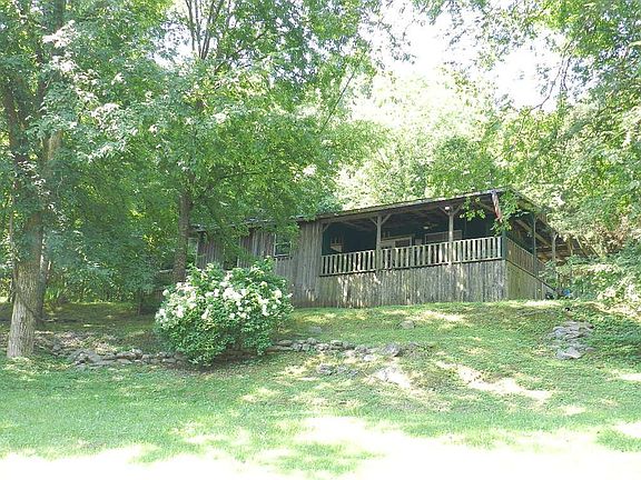 2nd image of 136 Spalding Bell Ln