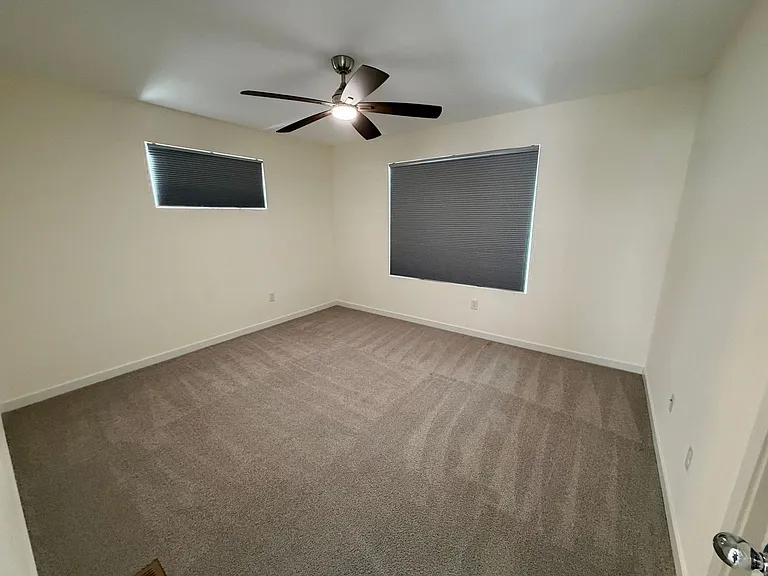 1353 Reynolds St #18E — Photo 17