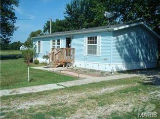 103 E Kamp St, Bellflower, MO 63333