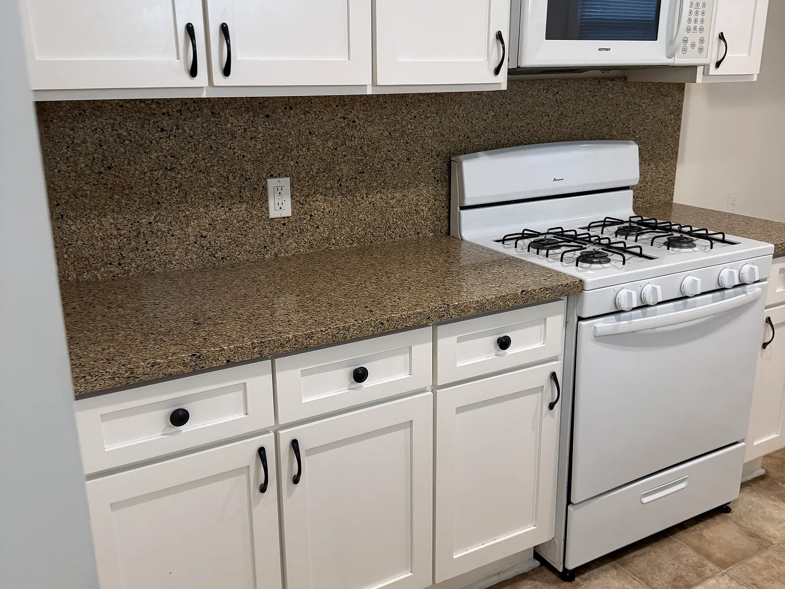 1 bed, $2,075 — Photo 3