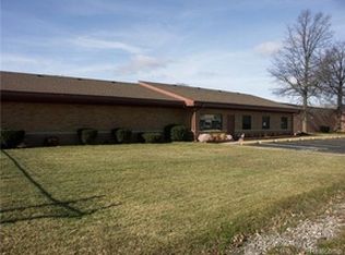 1179 Sylvertis Dr, Waterford, MI 48328