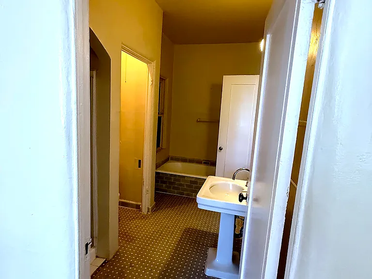 6626 Franklin Ave #210 — Photo 5