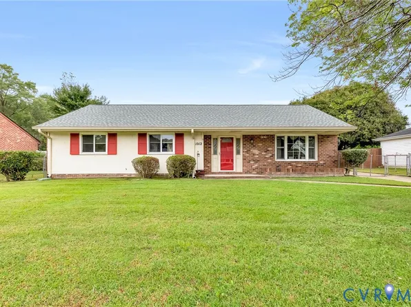 1012 Briarcliffe Dr, Colonial Heights, VA 23834