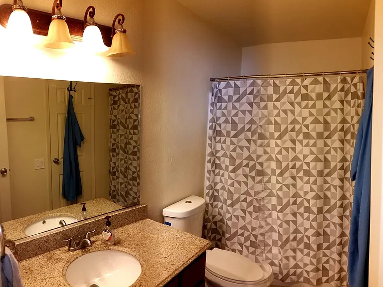 2228 Garnet Ave #4 — Photo 4
