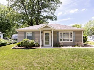 22 Pine Trl, Fairview Heights, IL 62208