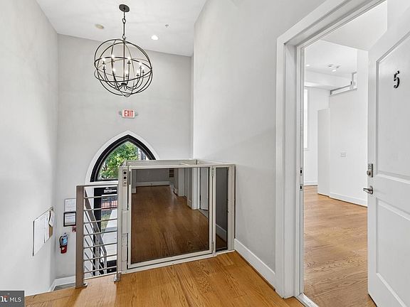 5th image of 1211 G St SE Unit 5