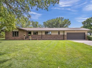 10408 N Anderson Rd, Newton, KS 67114