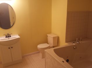 1488 Hallewood Blvd, New Richmond, WI 54017